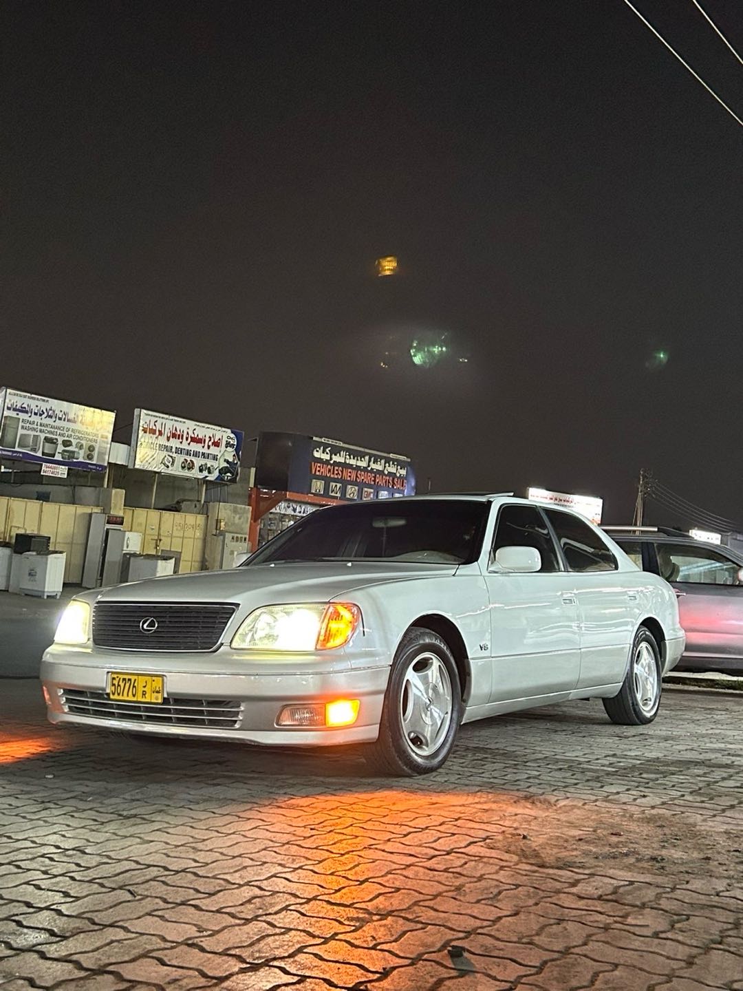 Car Image 1998 LEXUS LS 400