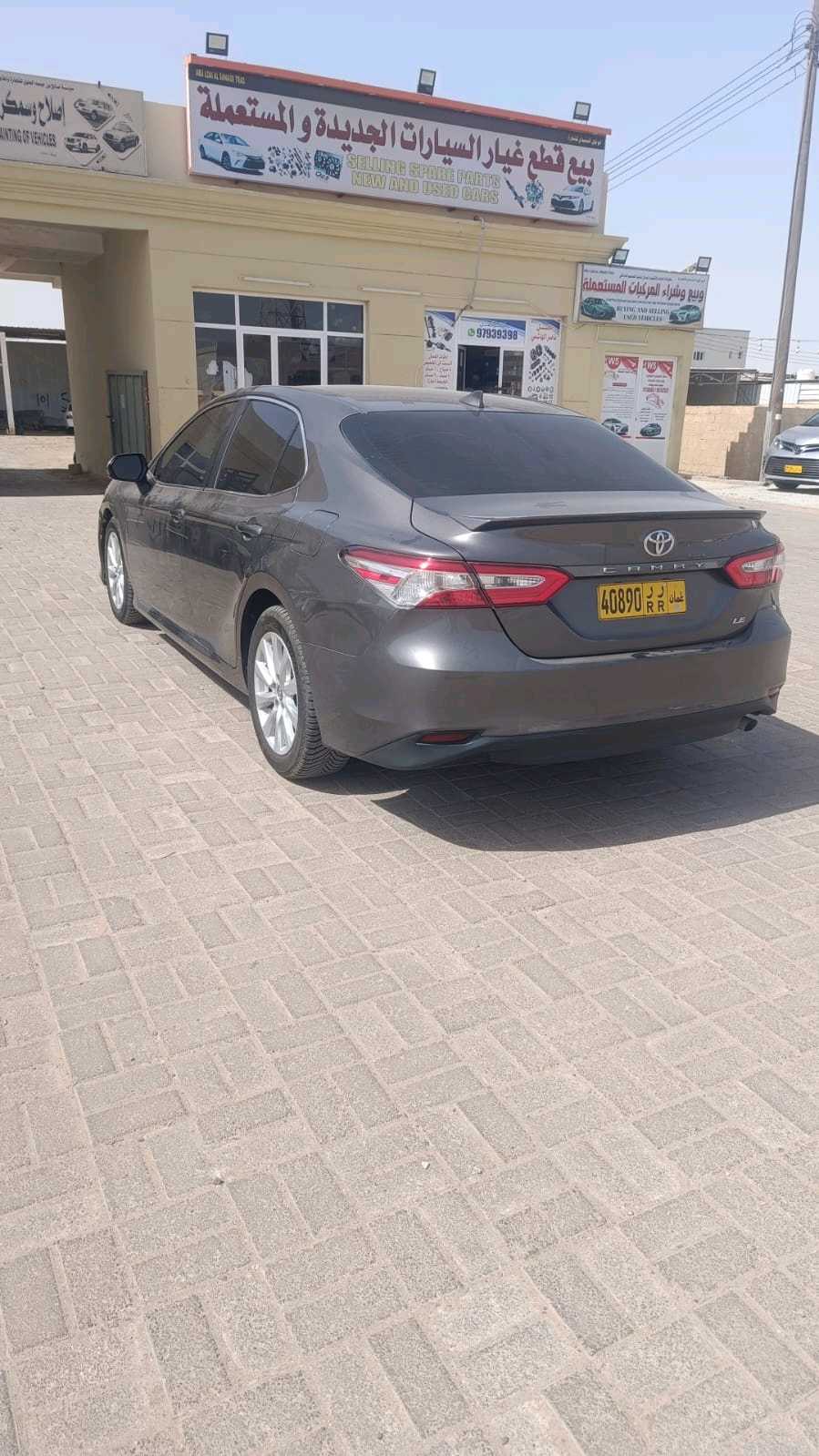 Car Image 2019 TOYOTA CAMRY LE