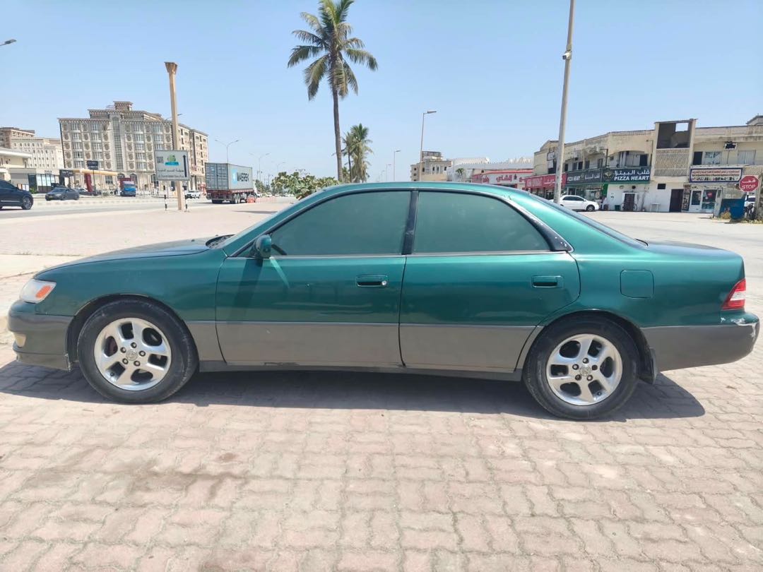 Car Image 1997 LEXUS ES 300