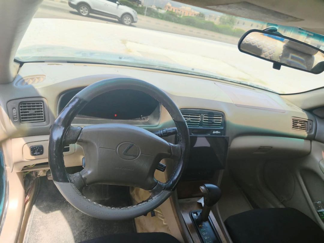 Car Image 1997 LEXUS ES 300