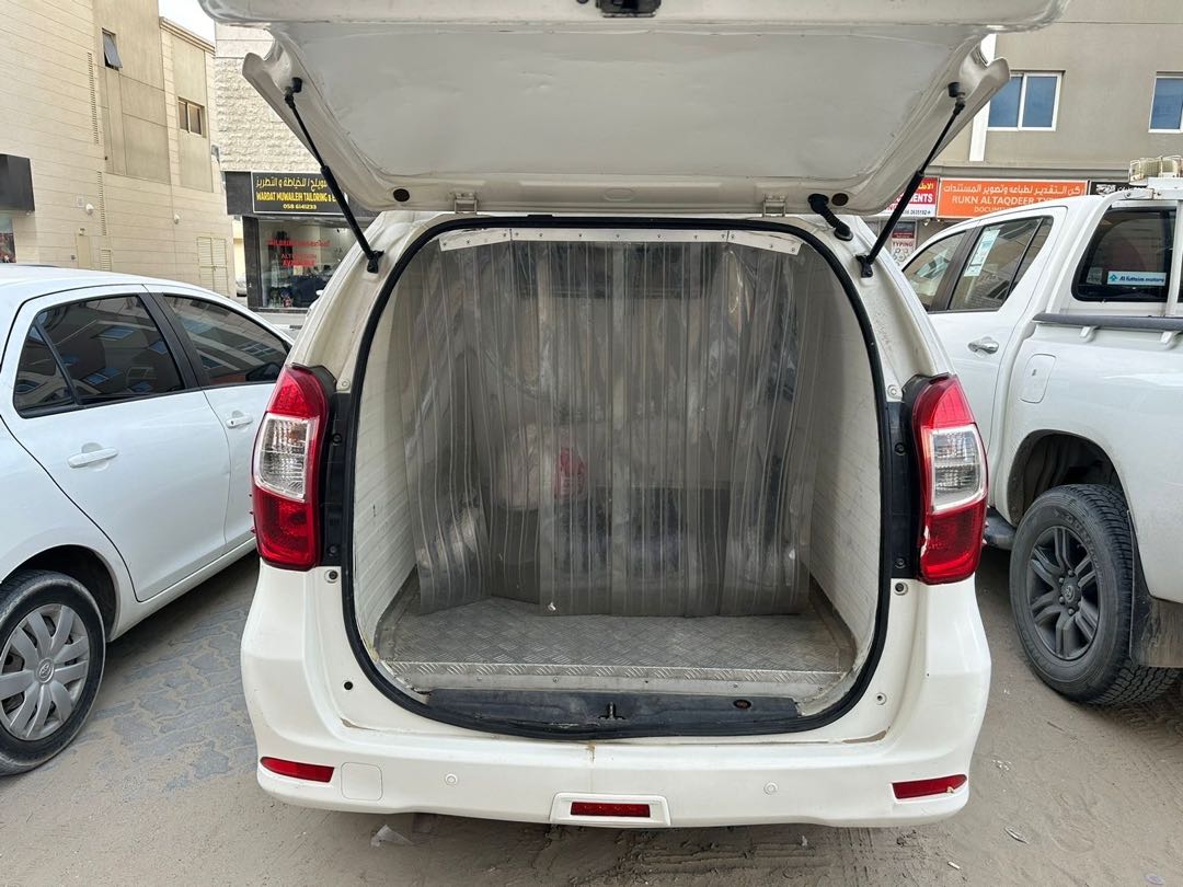نيسان NV350 2018