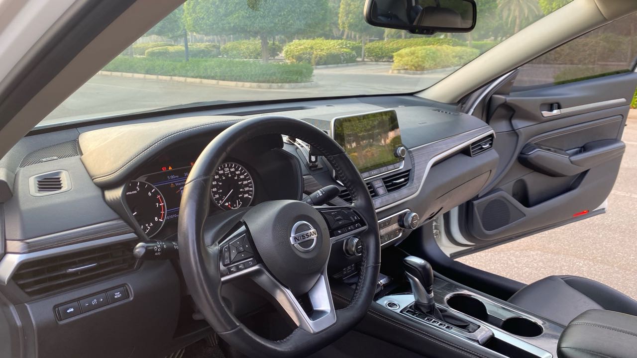 Car Image 2019 NISSAN ALTIMA SL