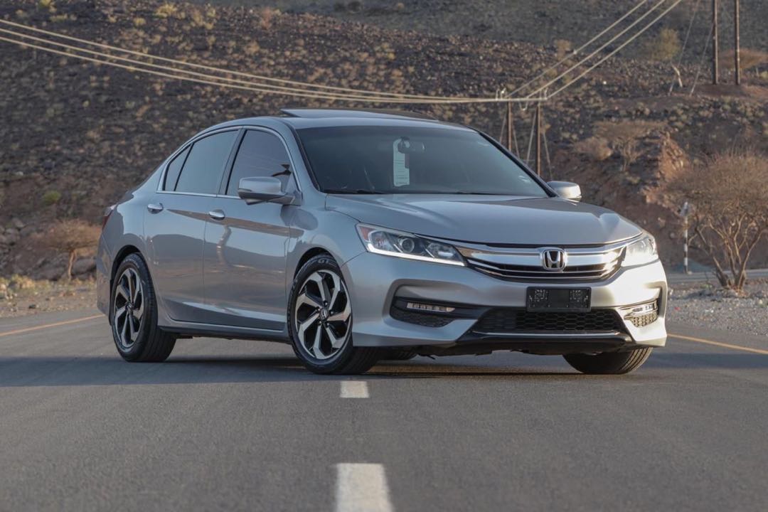 Car Image 2017 HONDA ACCORD EXL