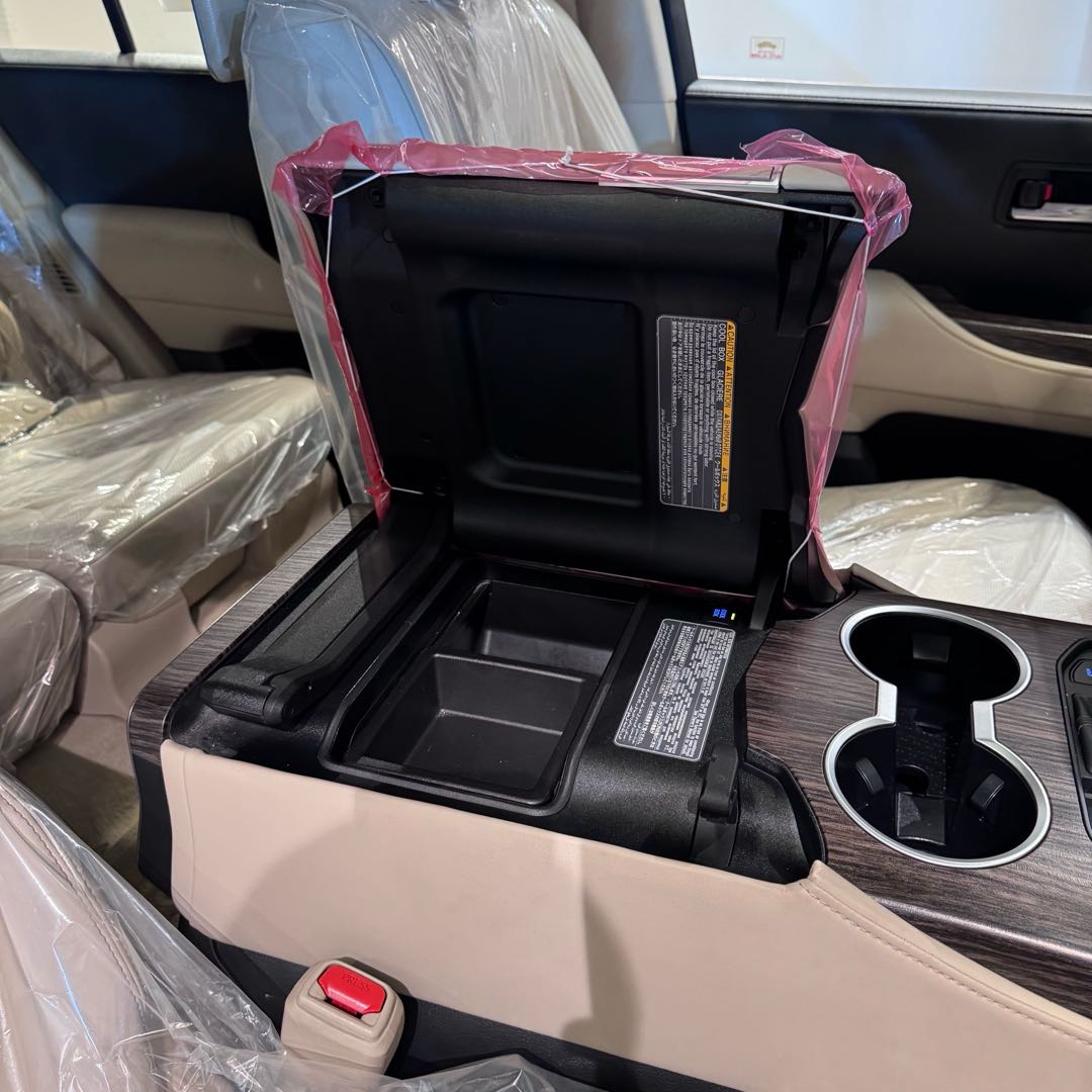 Car Image 2022 TOYOTA LAND CRUISER VX