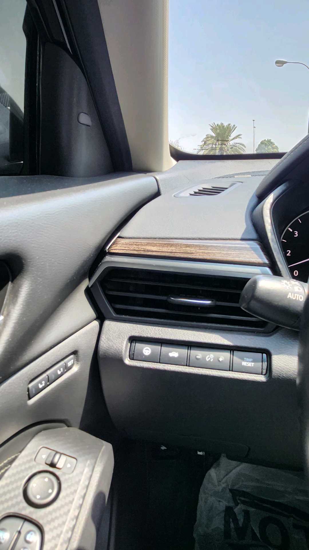 Car Image 2019 NISSAN ALTIMA Platinum 