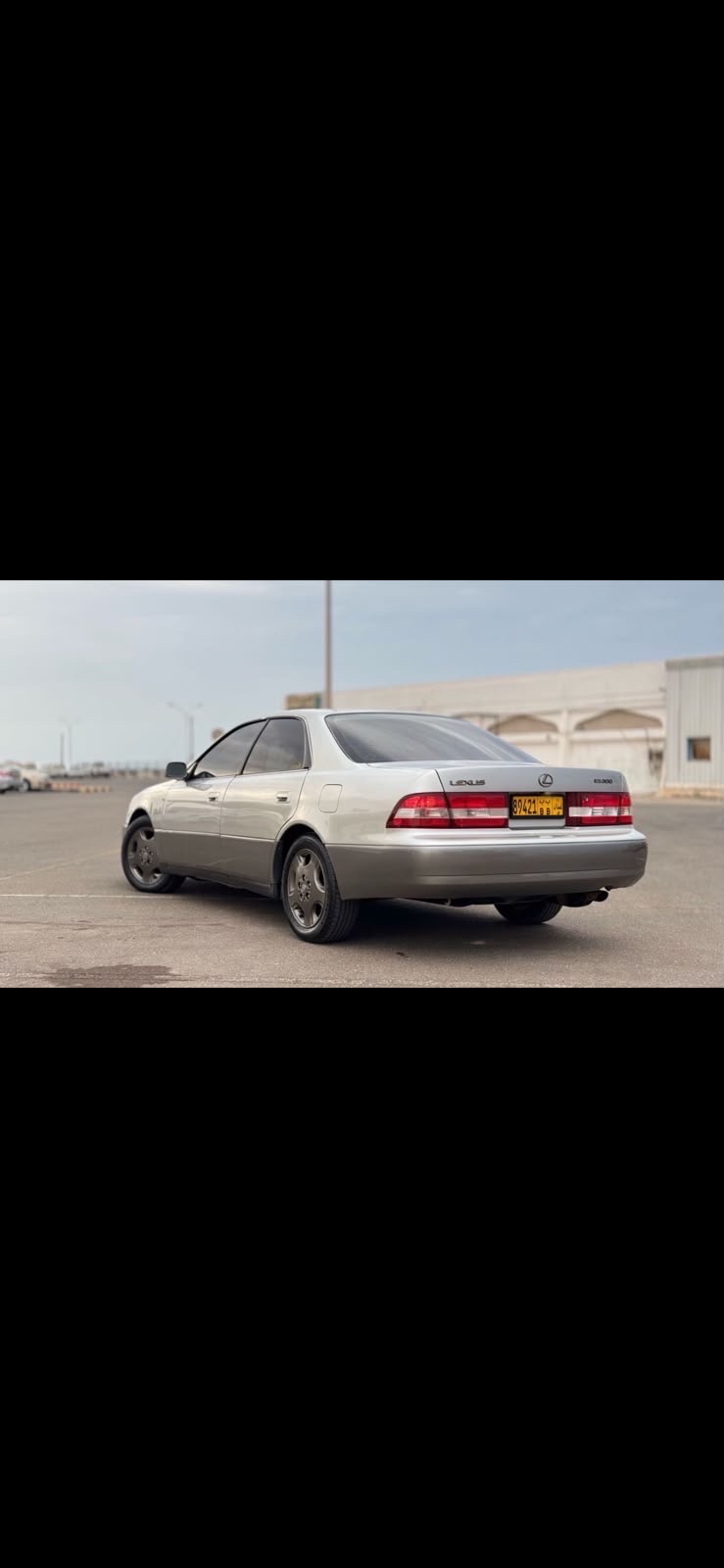 Car Image 1998 LEXUS ES 300