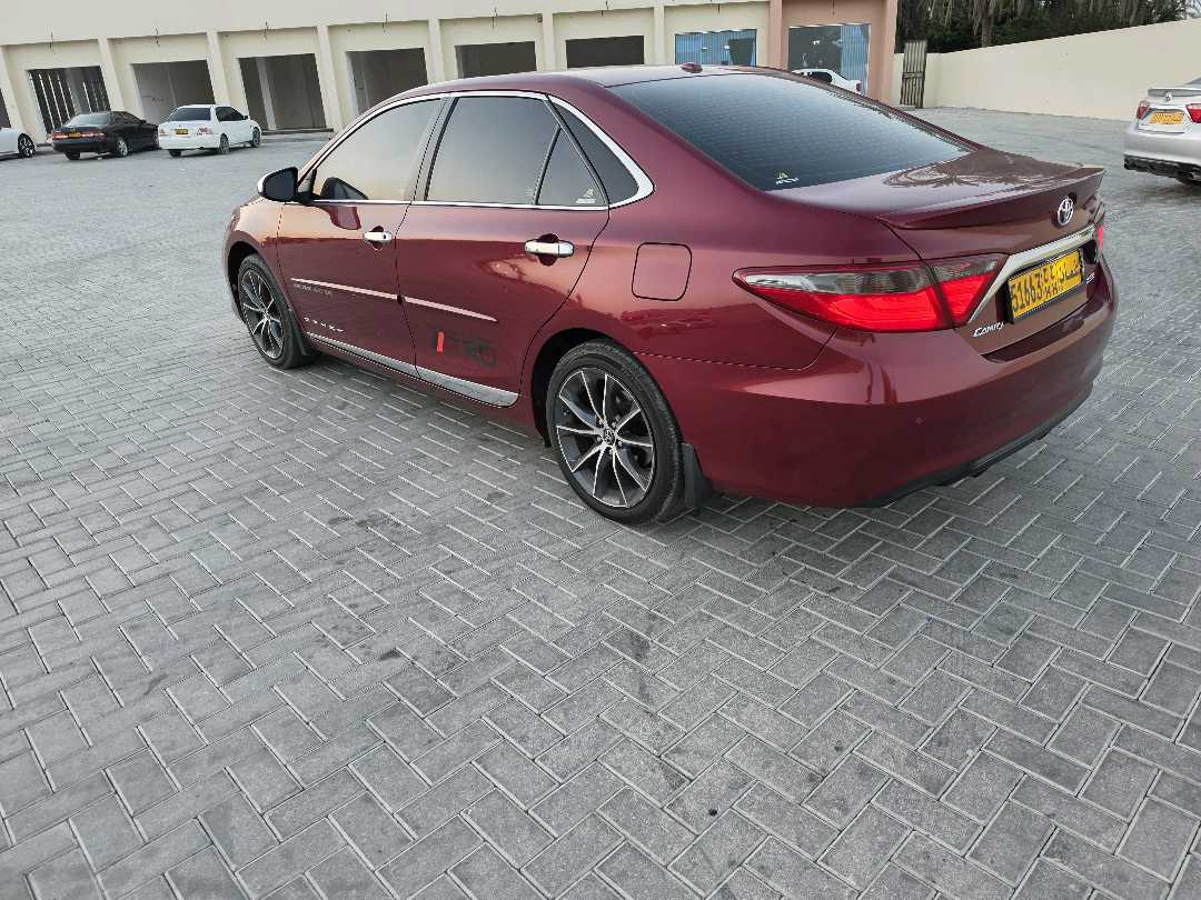 Car Image 2017 TOYOTA CAMRY XSE