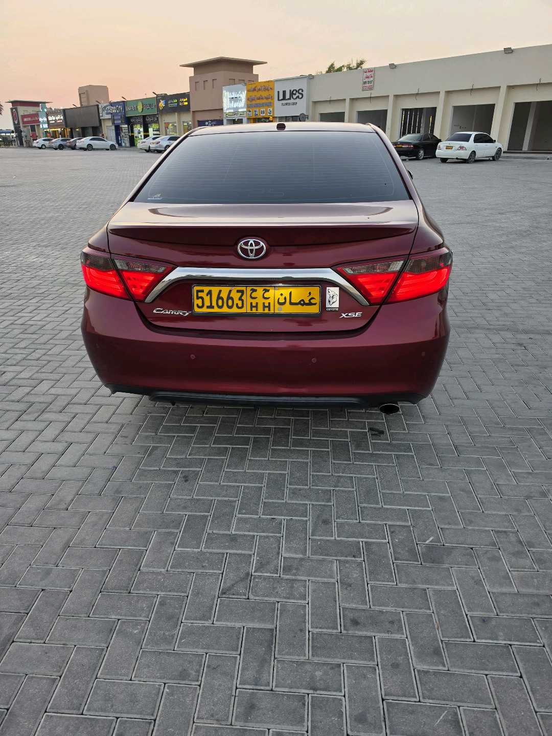 Car Image 2017 TOYOTA CAMRY XSE