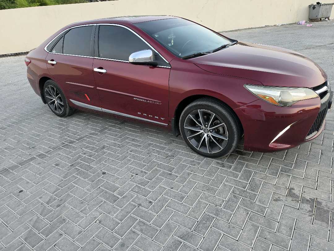 Car Image 2017 TOYOTA CAMRY XSE