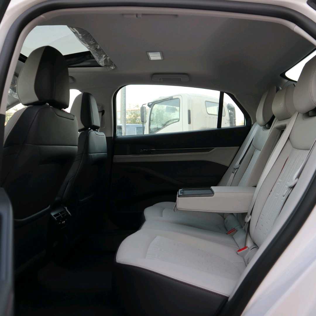 Car Image 2026 FORD TAURUS 