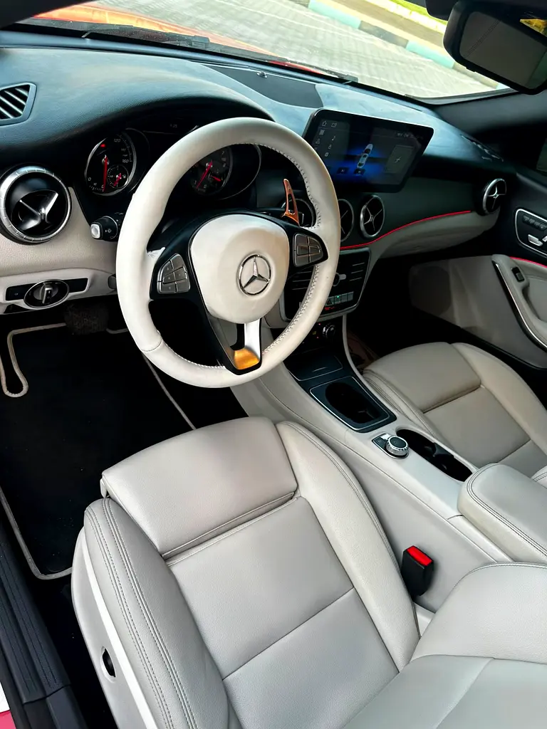 Car Image 2018 MERCEDES CLA CLASS CLA250