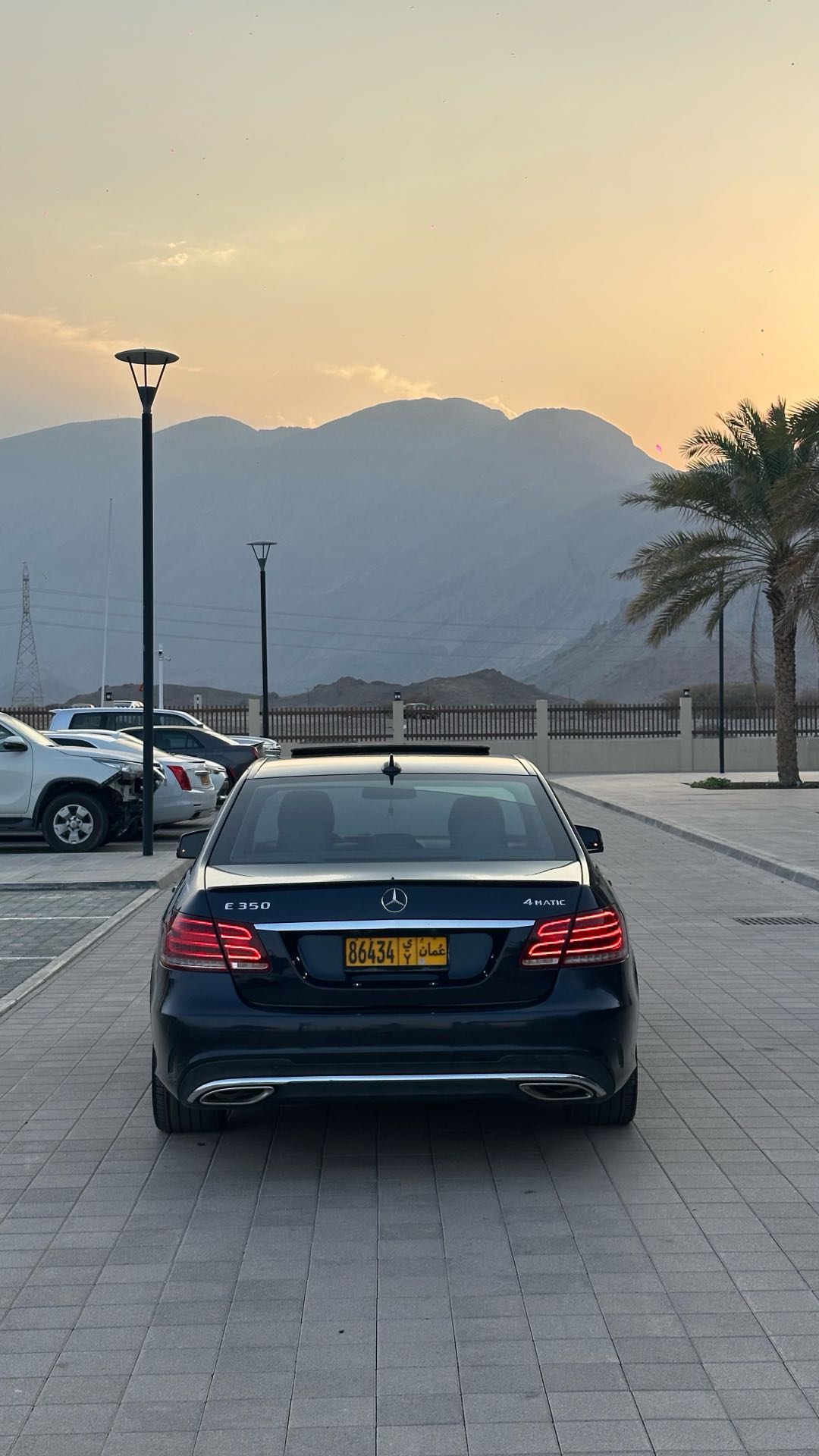 Car Image 2014 MERCEDES E Class 350