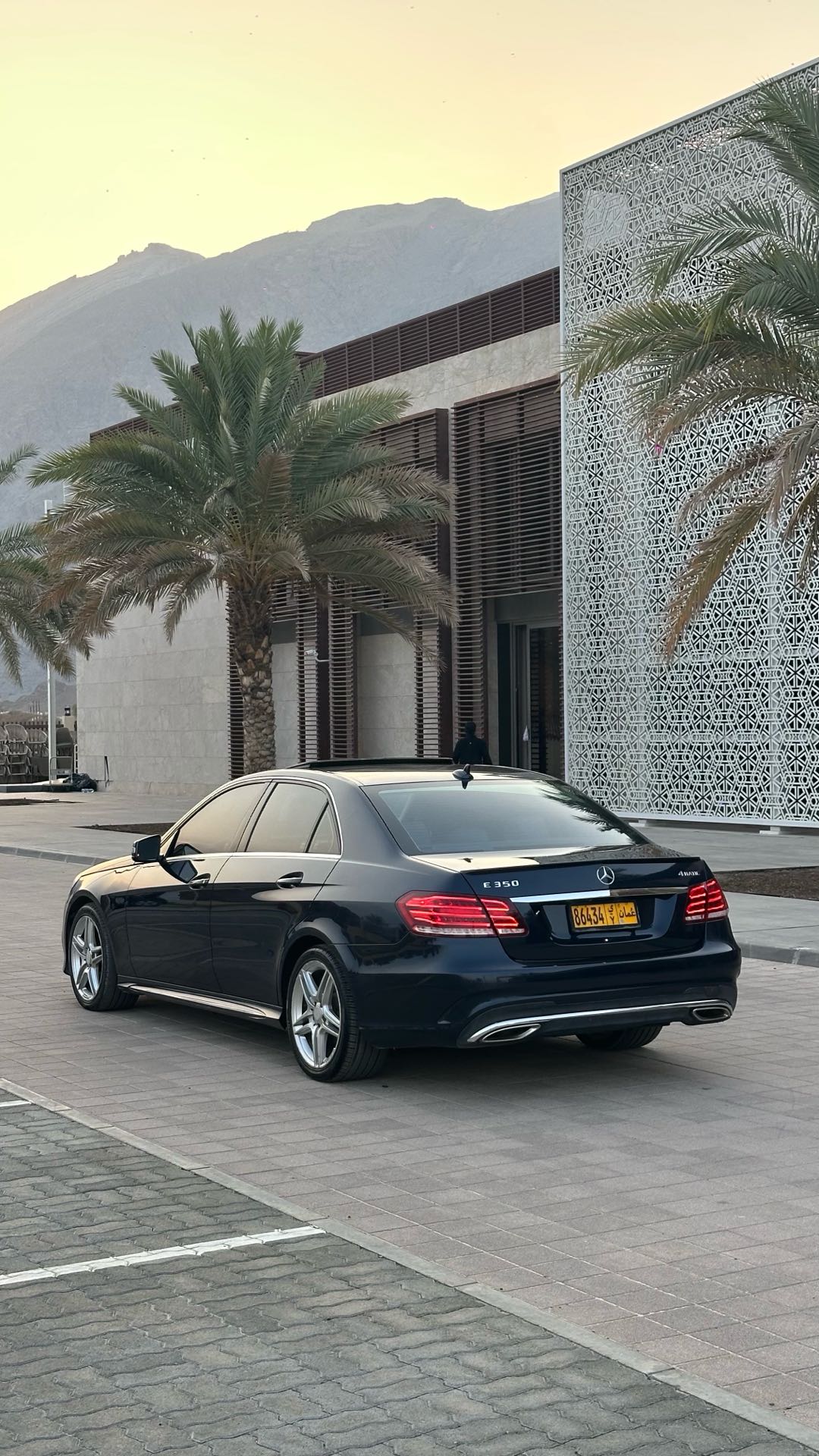 Car Image 2014 MERCEDES E Class 350