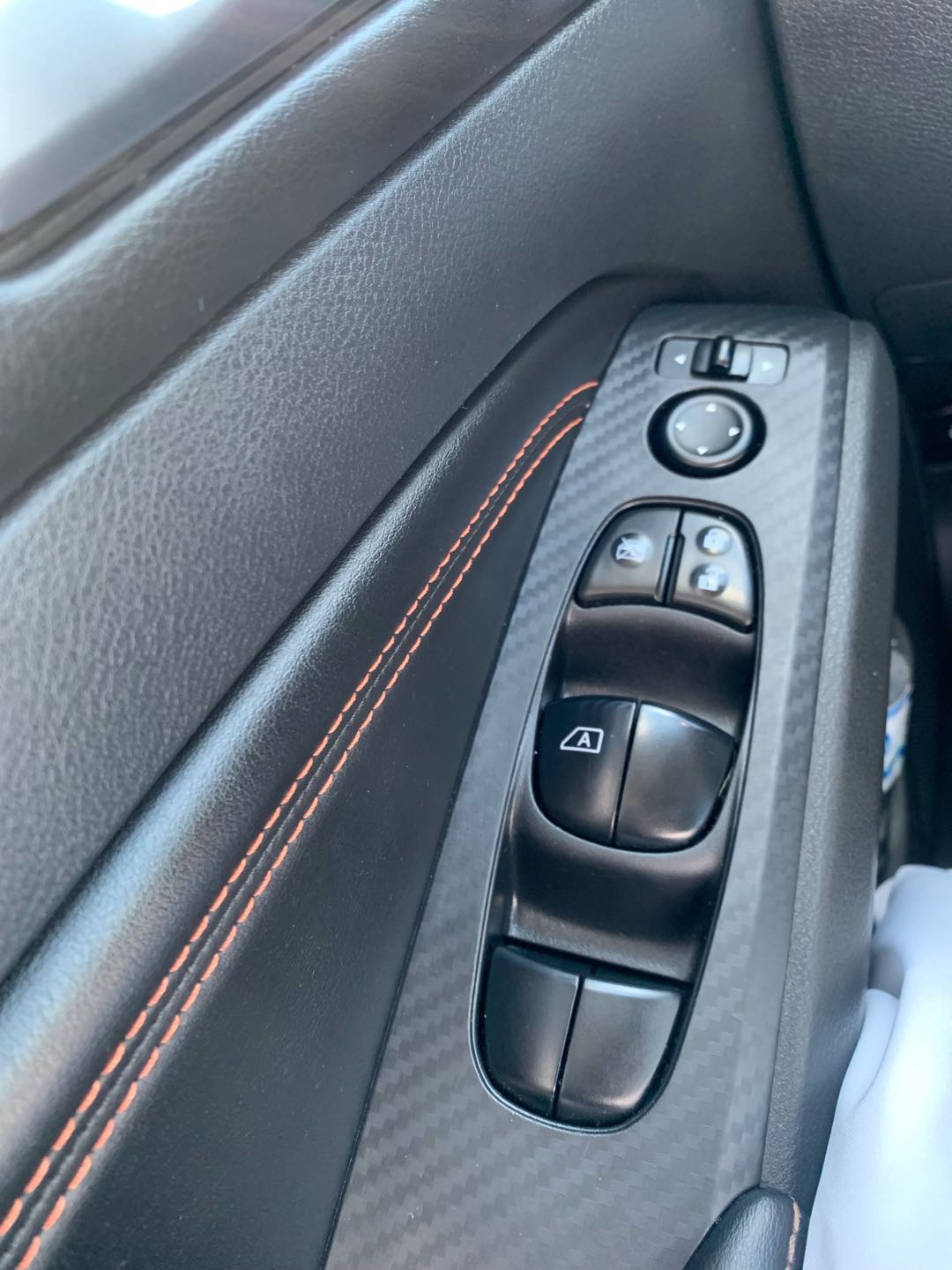 Car Image 2019 NISSAN ALTIMA SR