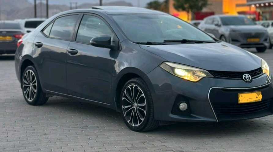 Car Image 2014 TOYOTA COROLLA SE