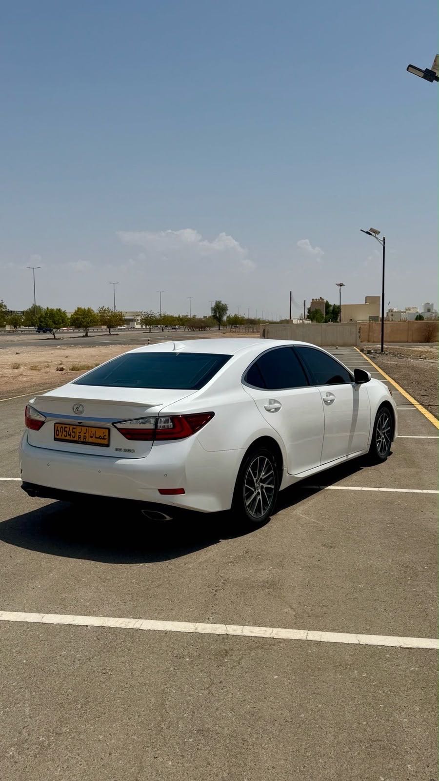Car Image 2018 LEXUS ES 