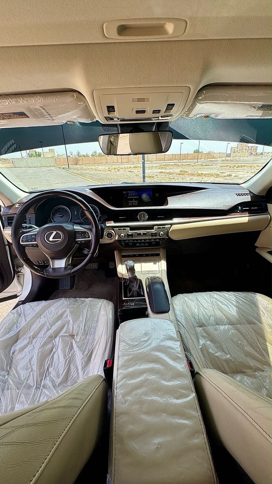 Car Image 2018 LEXUS ES 