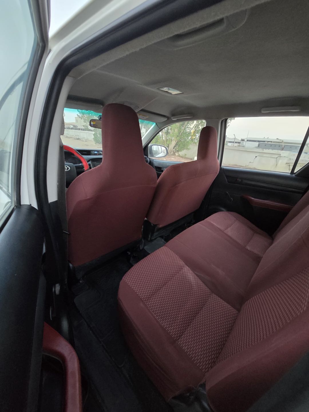 Car Image 2018 TOYOTA HILUX 2.7