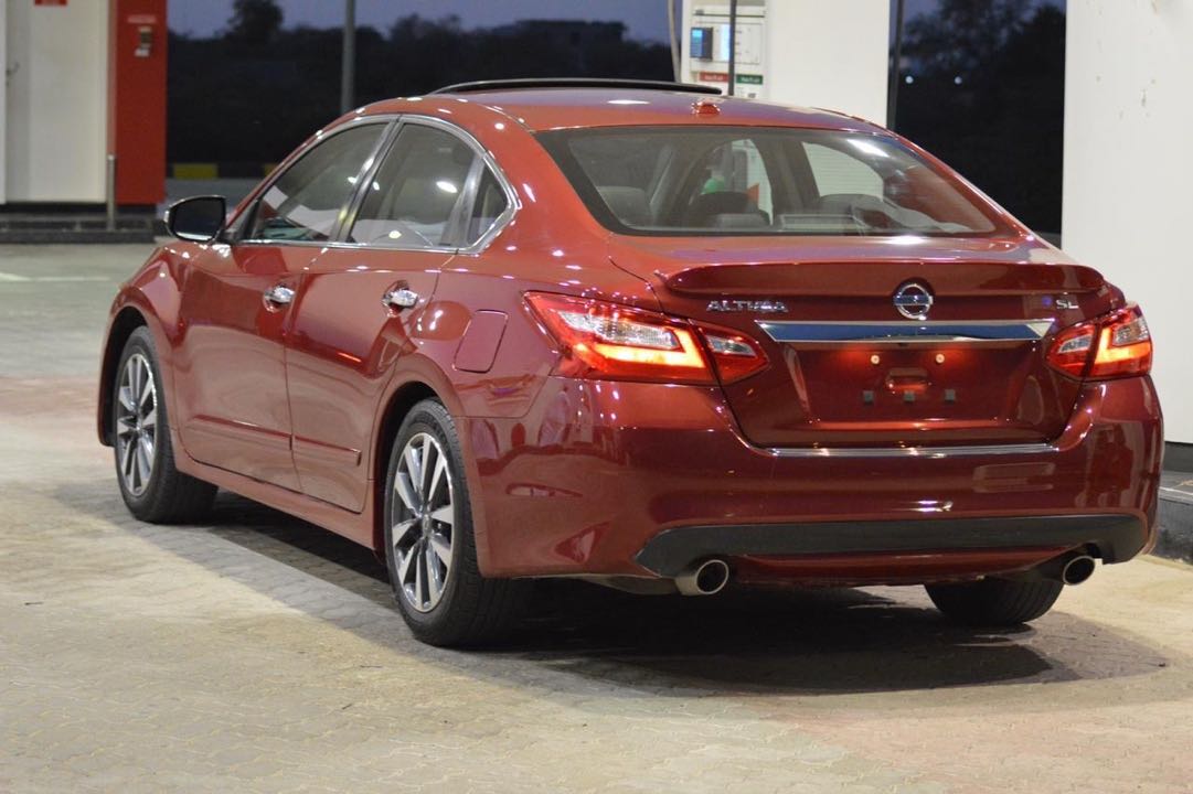 Car Image 2016 NISSAN ALTIMA SL