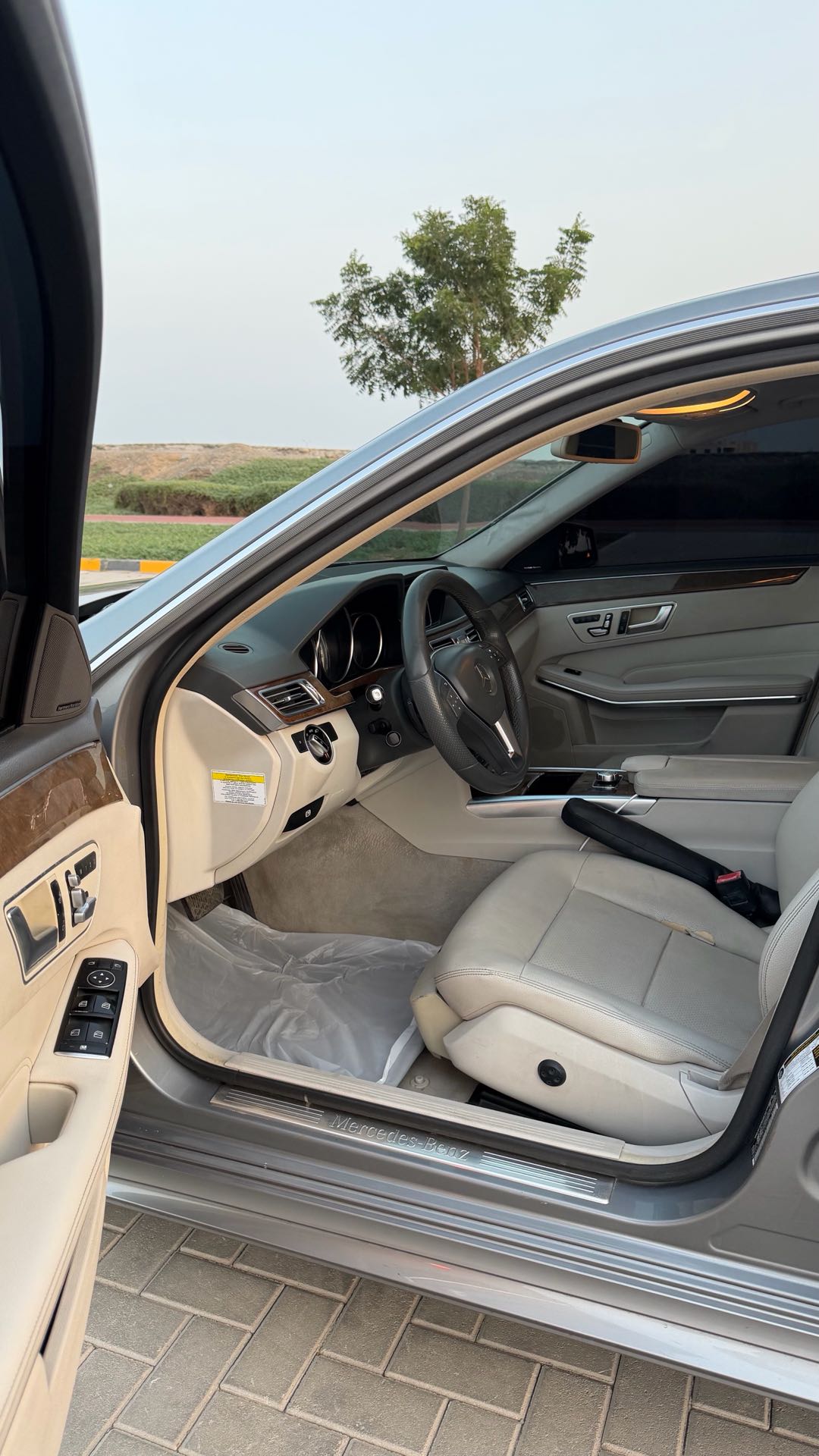 Car Image 2014 MERCEDES E Class 350
