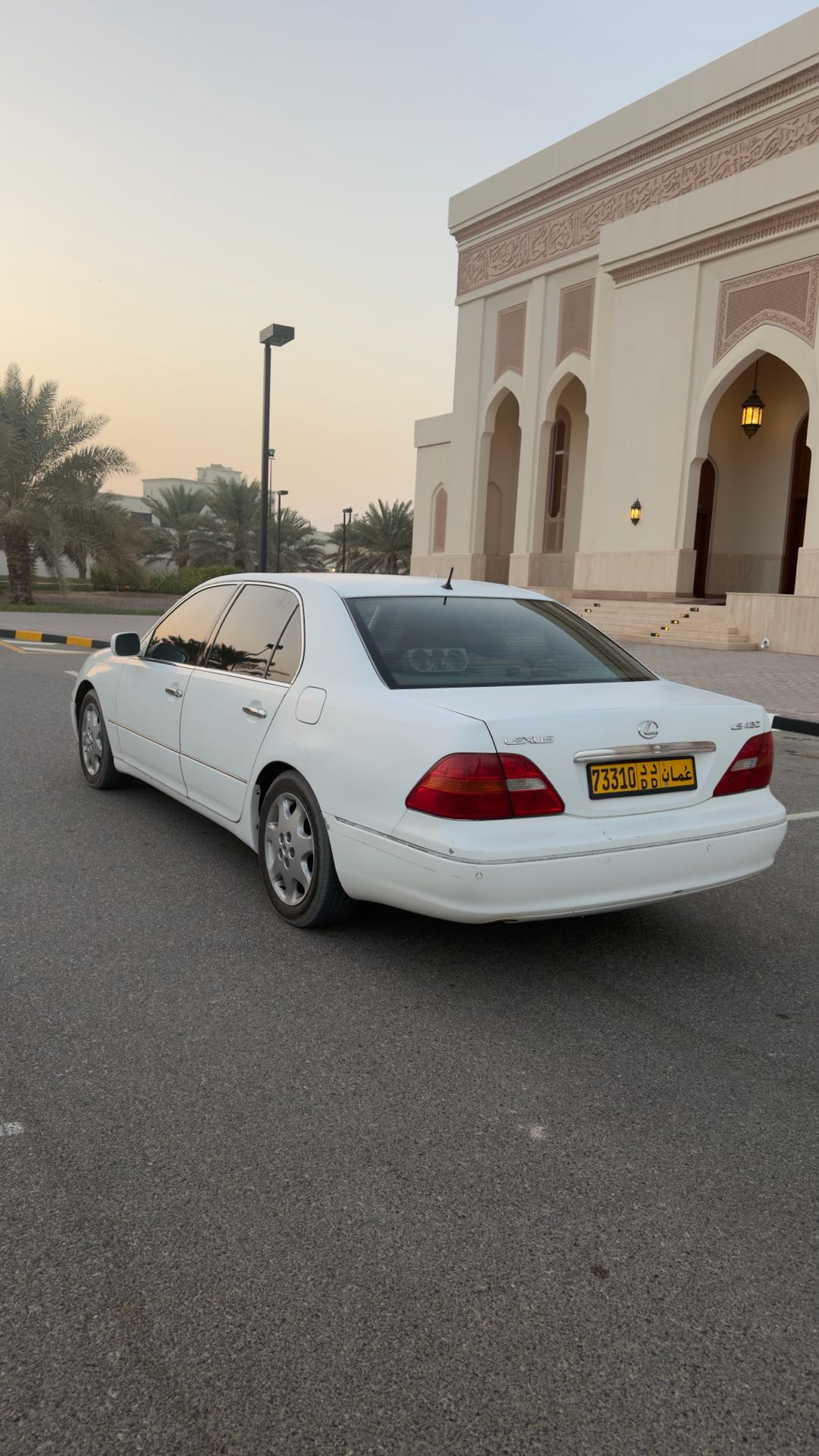 Car Image 2001 LEXUS LS 