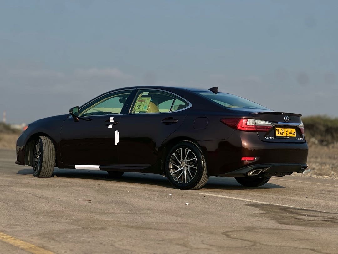 Car Image 2016 LEXUS ES 350