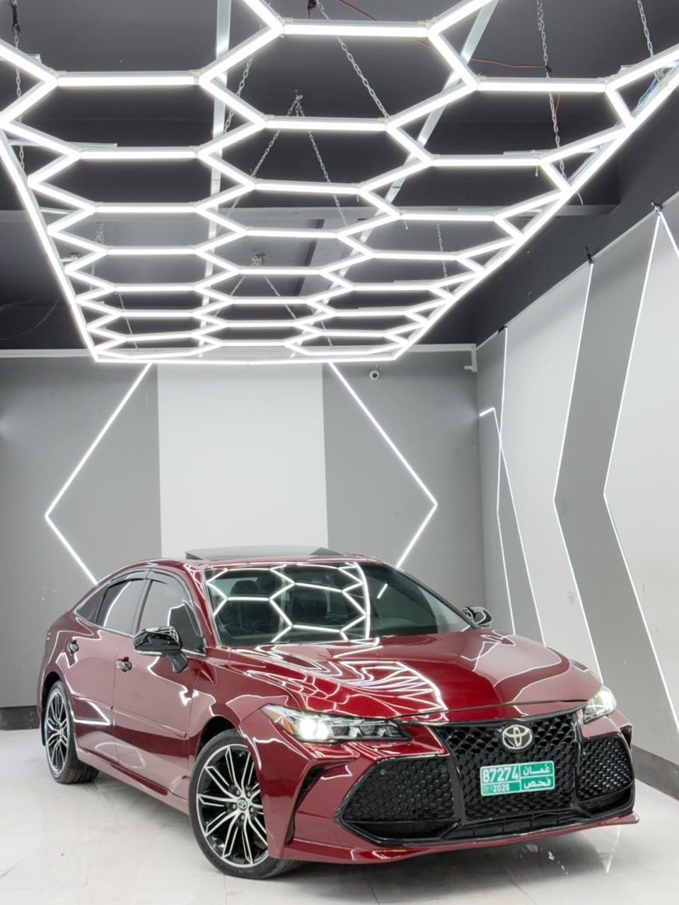 Car Image 2019 TOYOTA AVALON TOURING