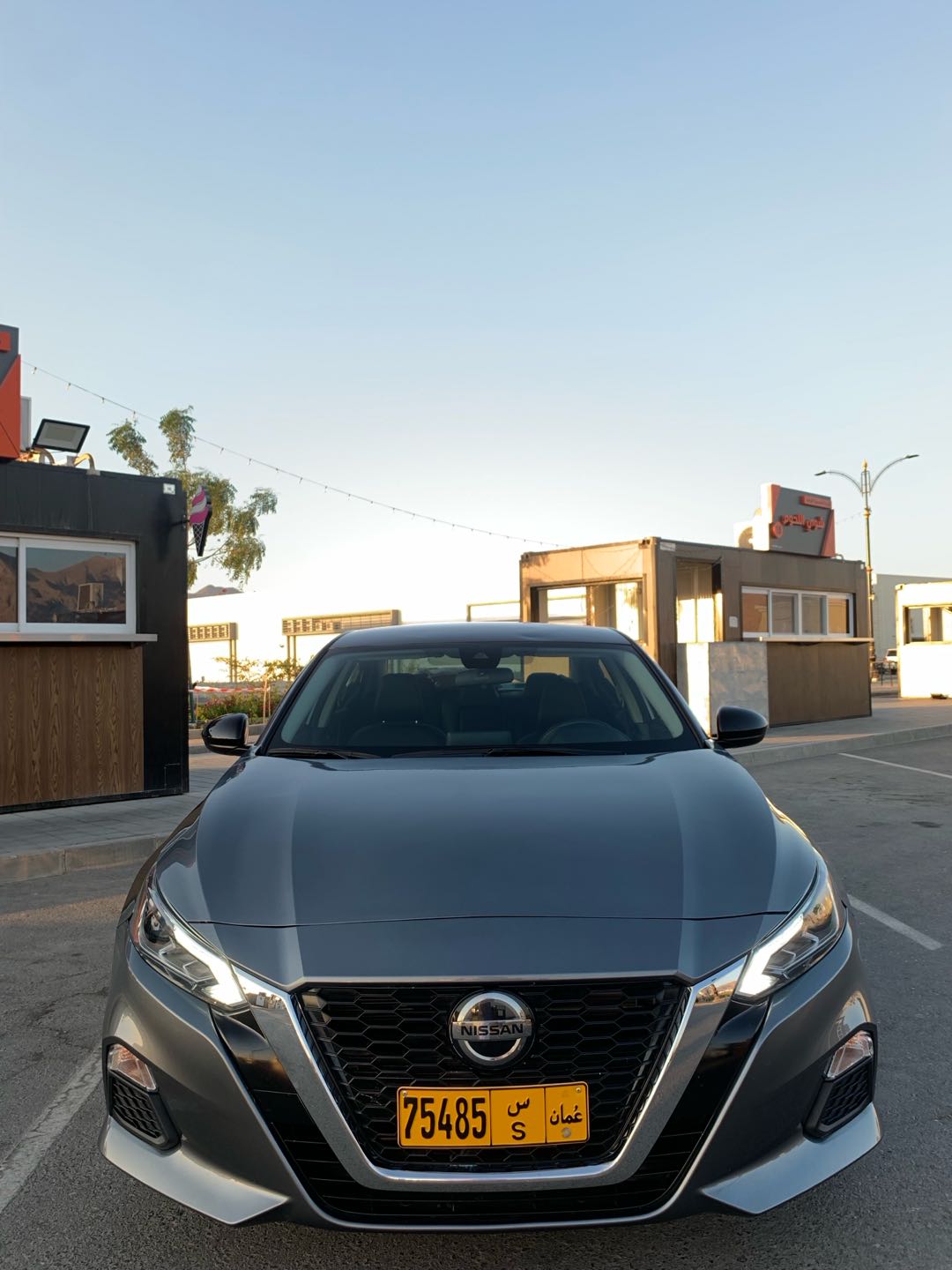 Car Image 2022 NISSAN ALTIMA SR