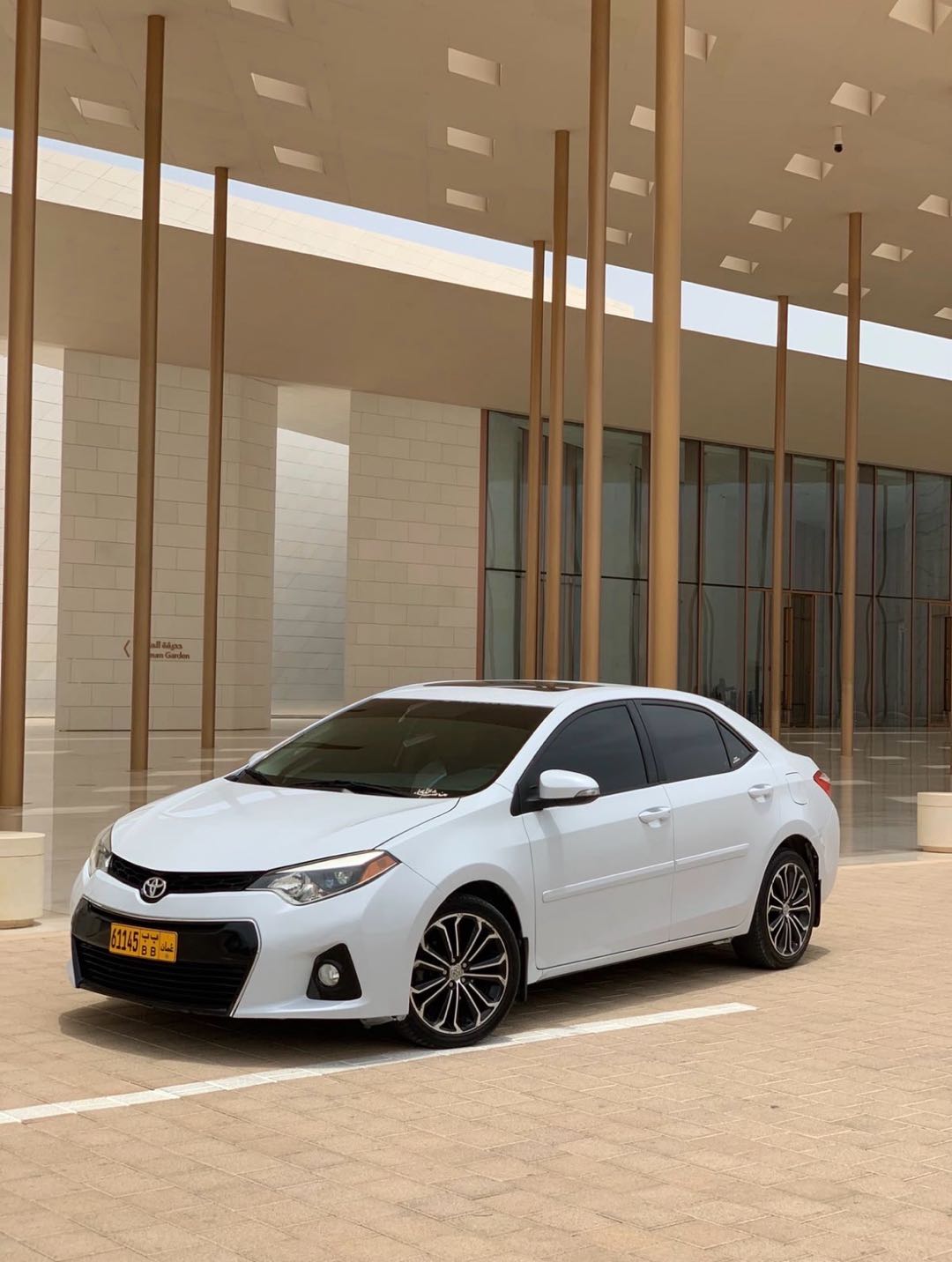 Car Image 2015 TOYOTA COROLLA S