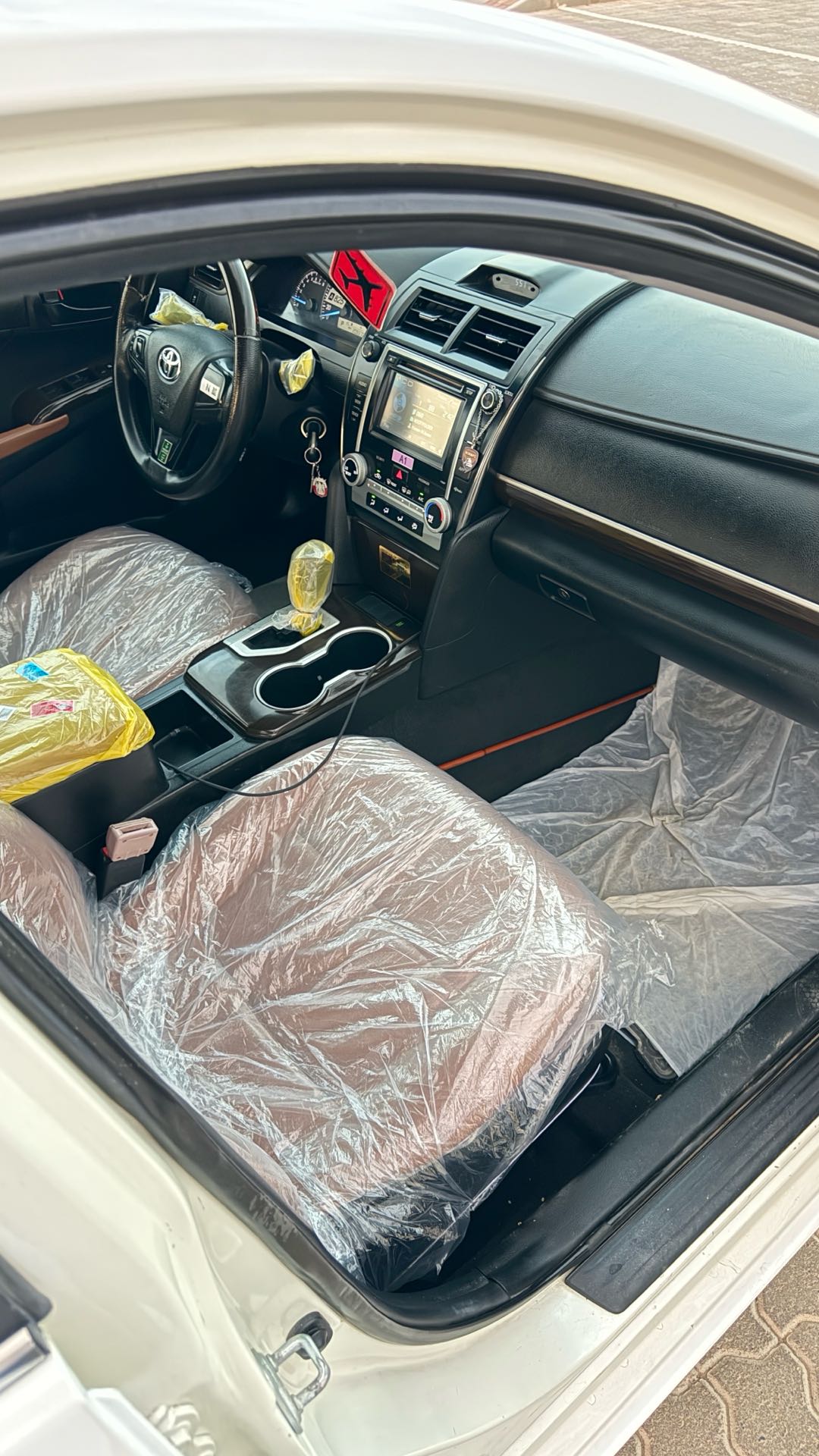 Car Image 2017 TOYOTA CAMRY GL