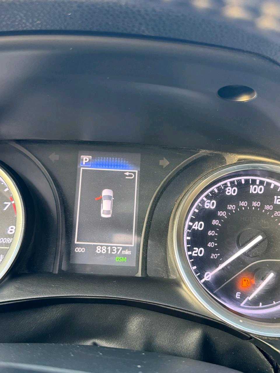 Car Image 2018 TOYOTA CAMRY SE