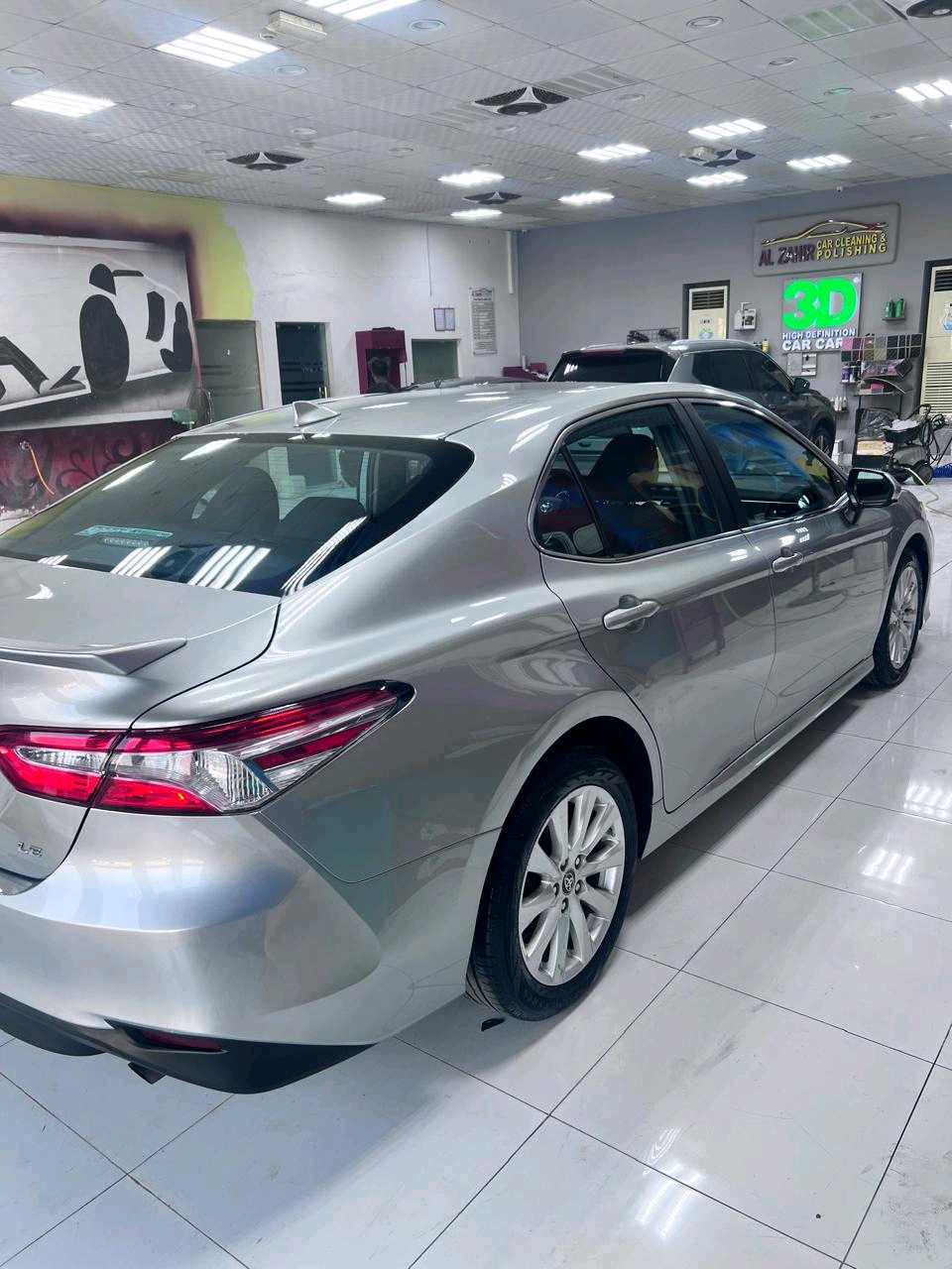 Car Image 2019 TOYOTA CAMRY LE