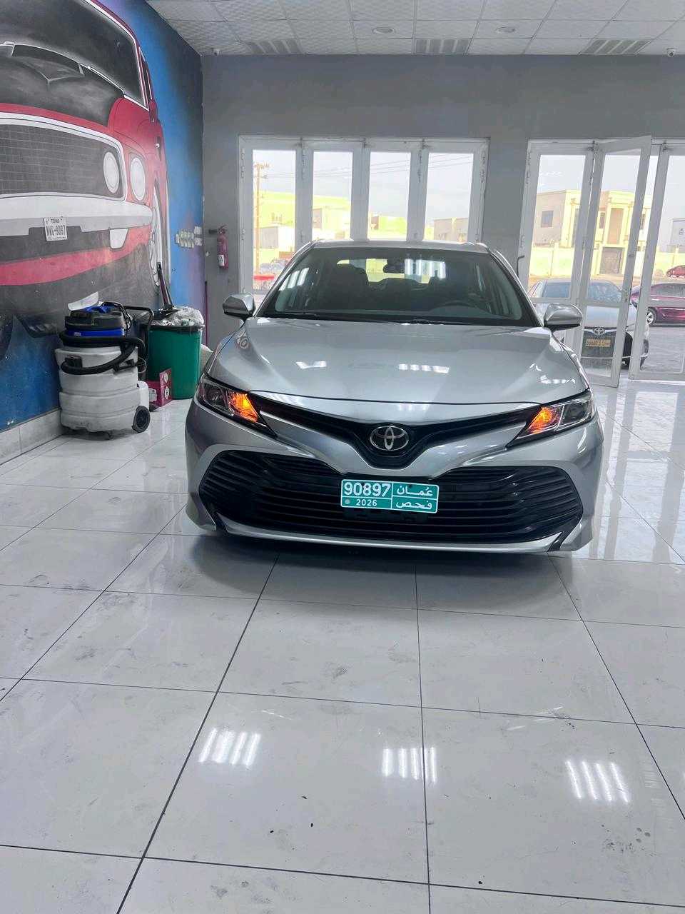 Car Image 2019 TOYOTA CAMRY LE