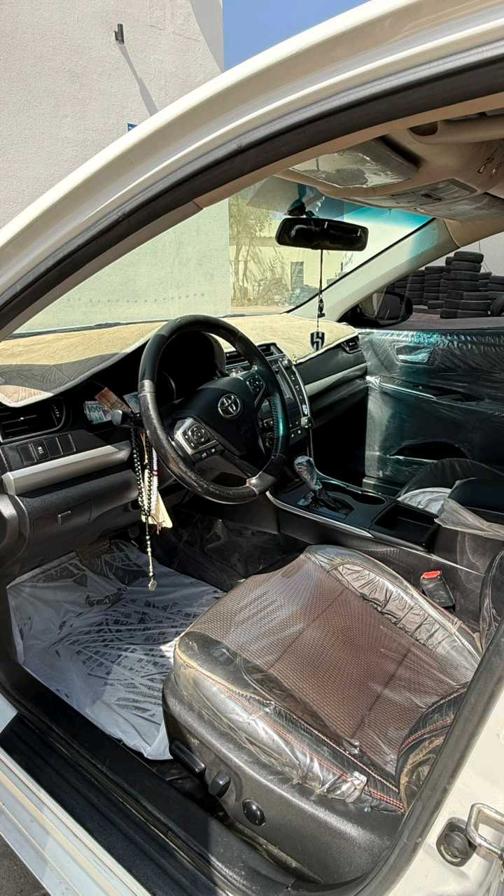 Car Image 2016 TOYOTA CAMRY SE
