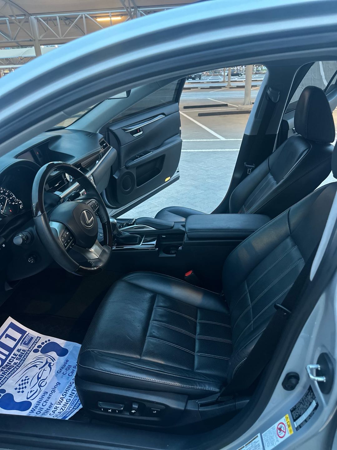 Car Image 2018 LEXUS ES 