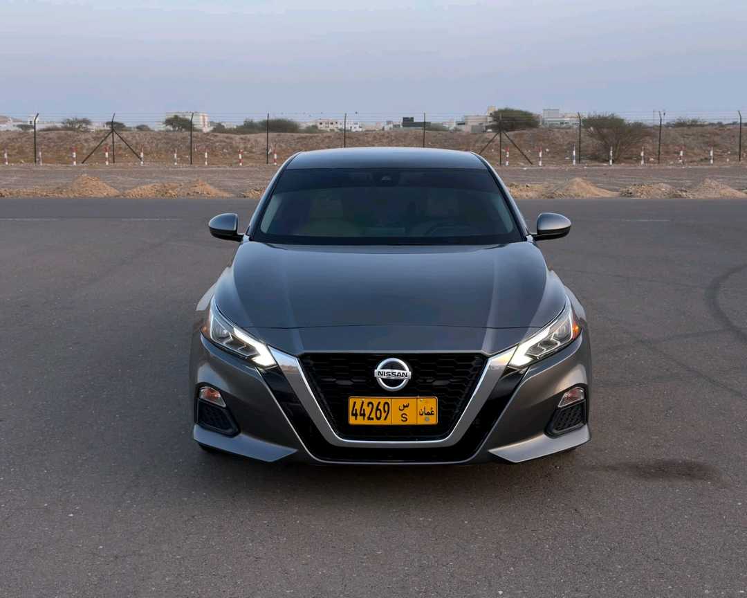 Car Image 2021 NISSAN ALTIMA SV