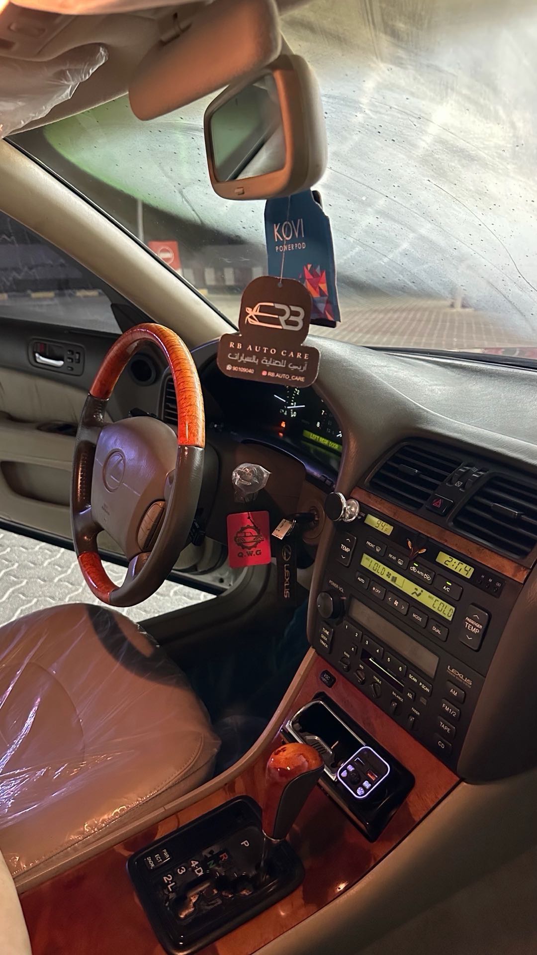 Car Image 1999 LEXUS LS 400