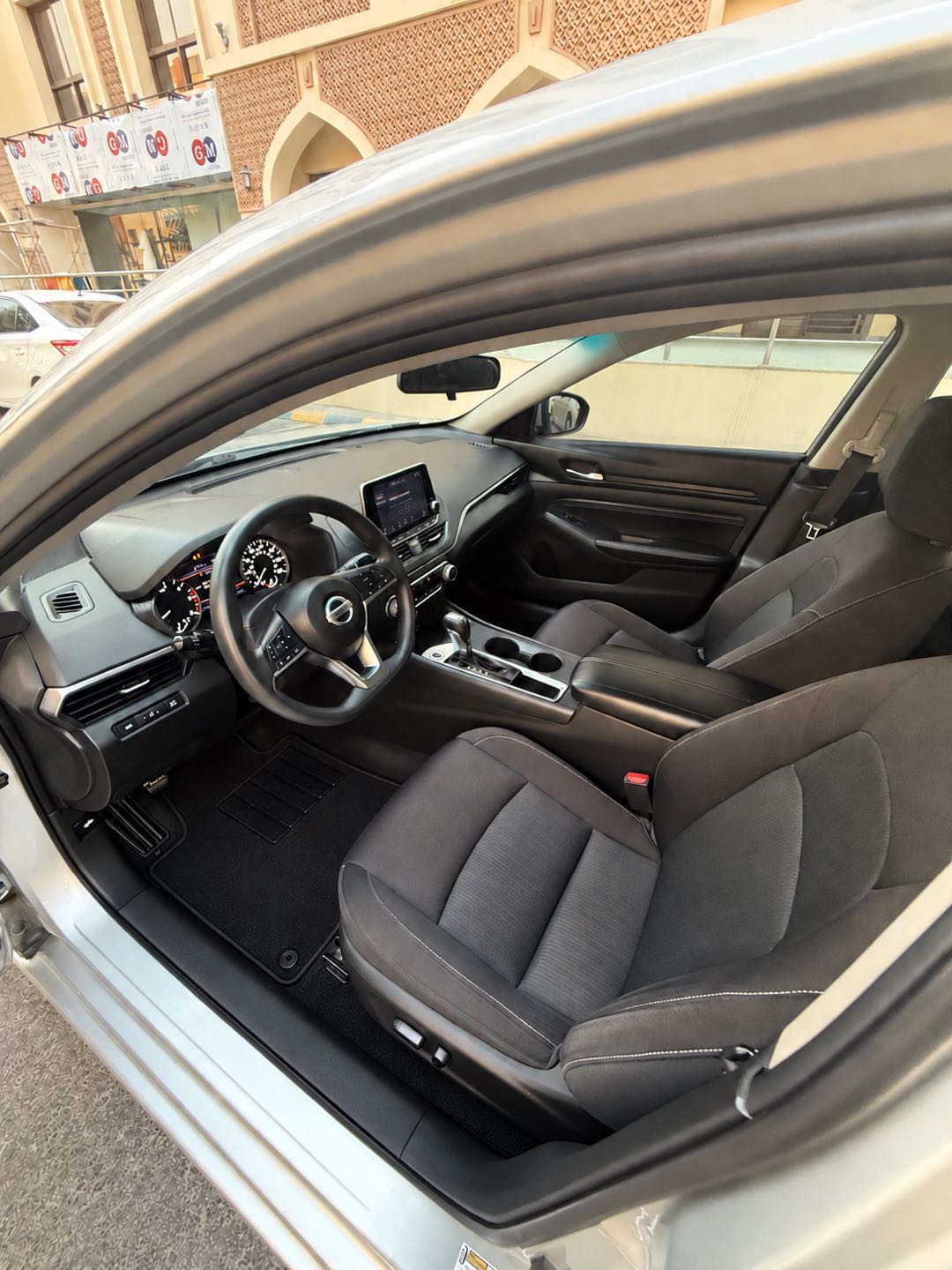 Car Image 2019 NISSAN ALTIMA S