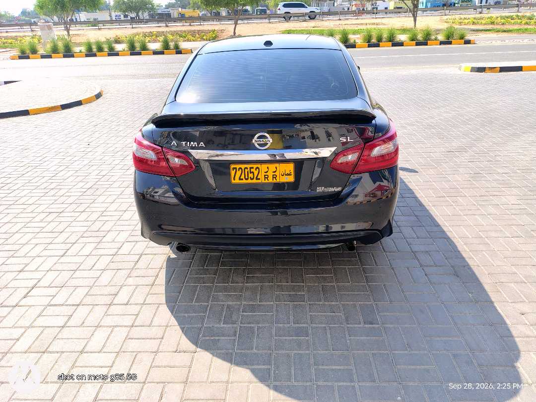 Car Image 2018 NISSAN ALTIMA SL