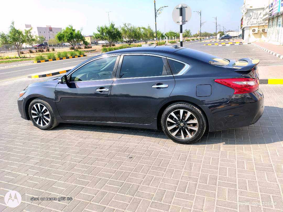 Car Image 2018 NISSAN ALTIMA SL