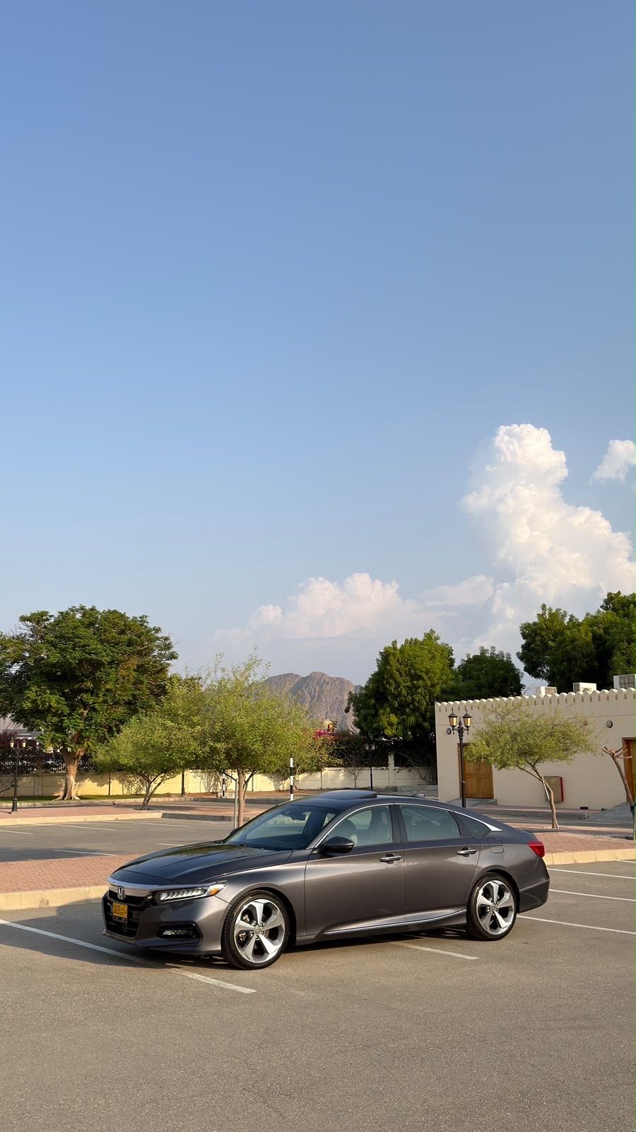 Car Image 2018 HONDA ACCORD TOURING