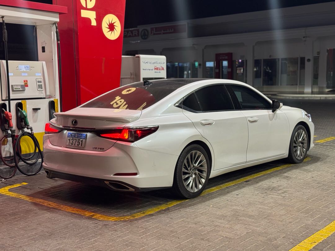 Car Image 2019 LEXUS ES 350 Ultra Luxury
