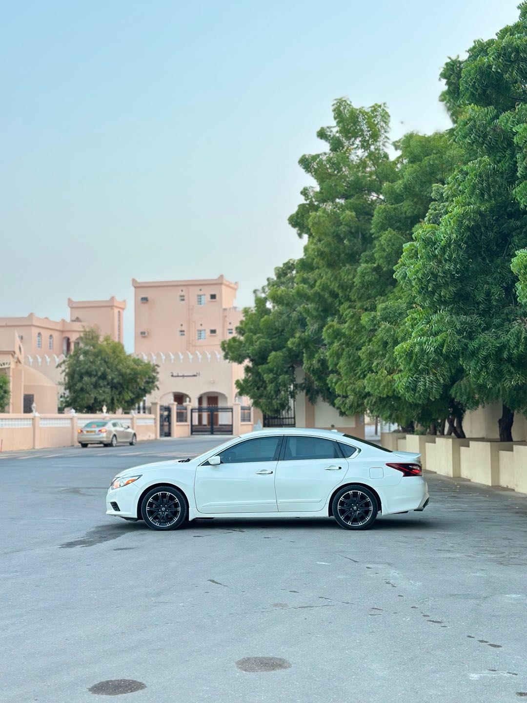 Car Image 2018 NISSAN ALTIMA SR