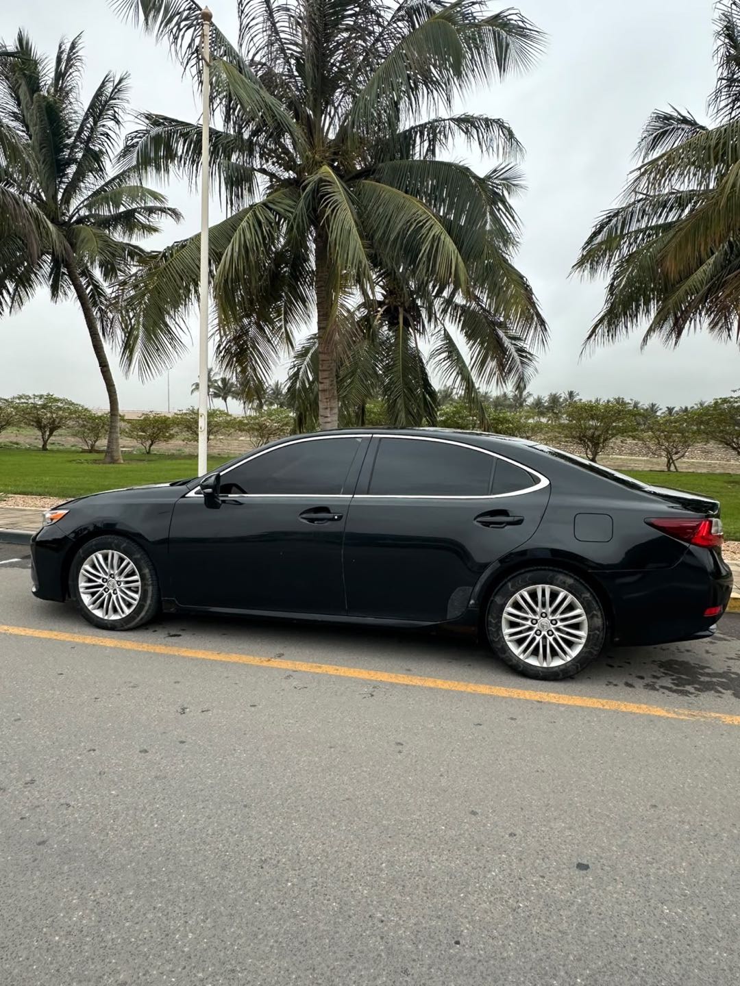 Car Image 2018 LEXUS ES 350