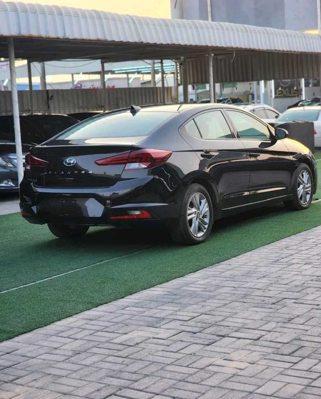 Car Image 2020 HYUNDAI ELANTRA SE
