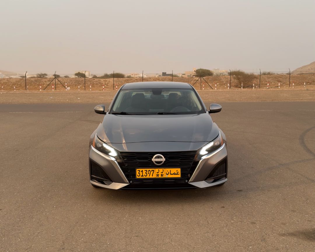 Car Image 2019 NISSAN ALTIMA S
