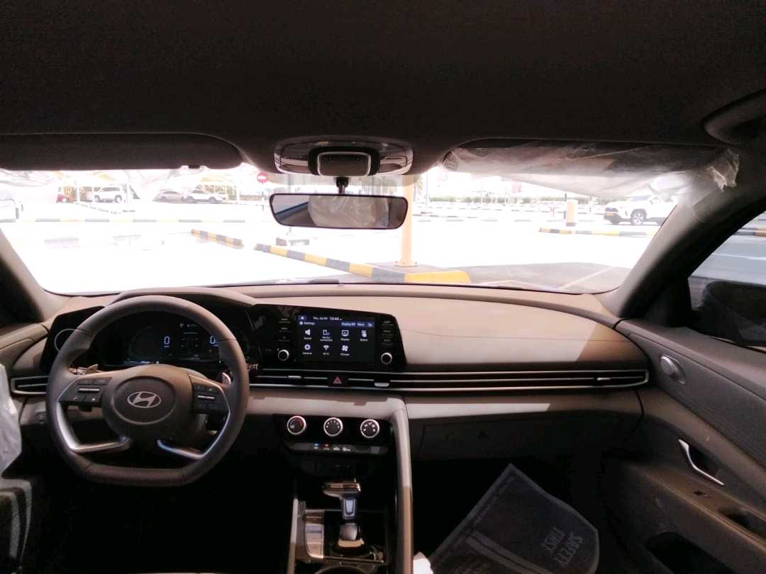 HYUNDAI ELANTRA 2026