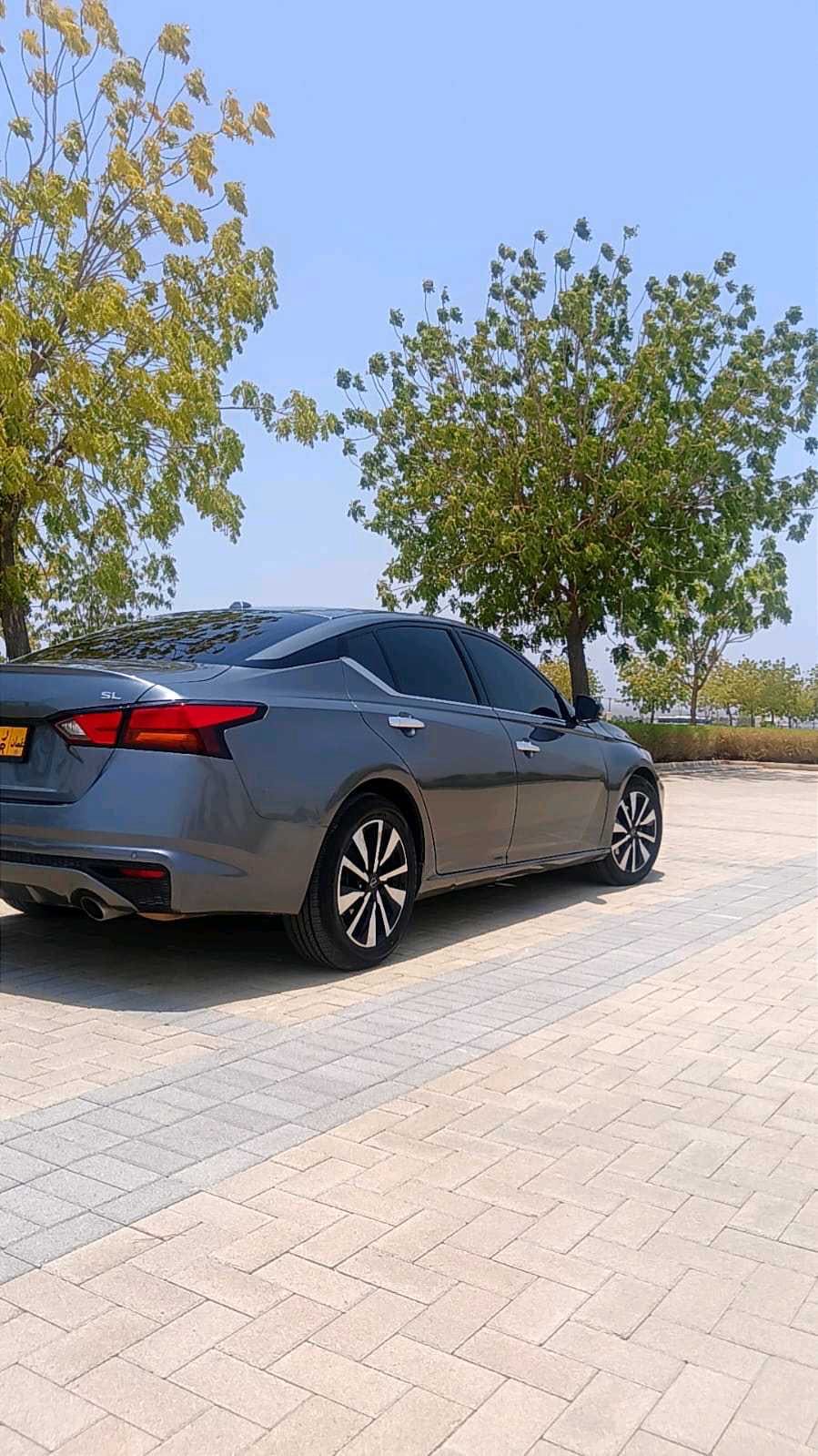 Car Image 2019 NISSAN ALTIMA SL