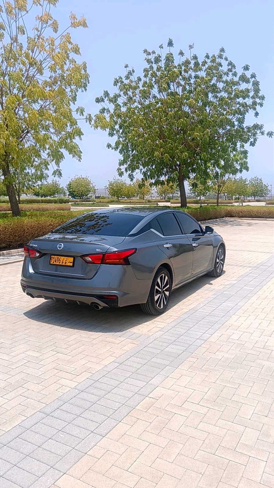 Car Image 2019 NISSAN ALTIMA SL