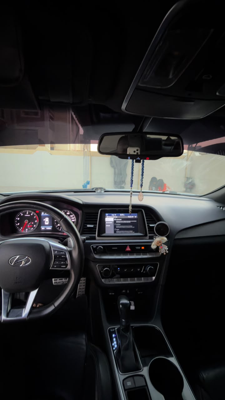 Car Image 2018 HYUNDAI SONATA SPORT